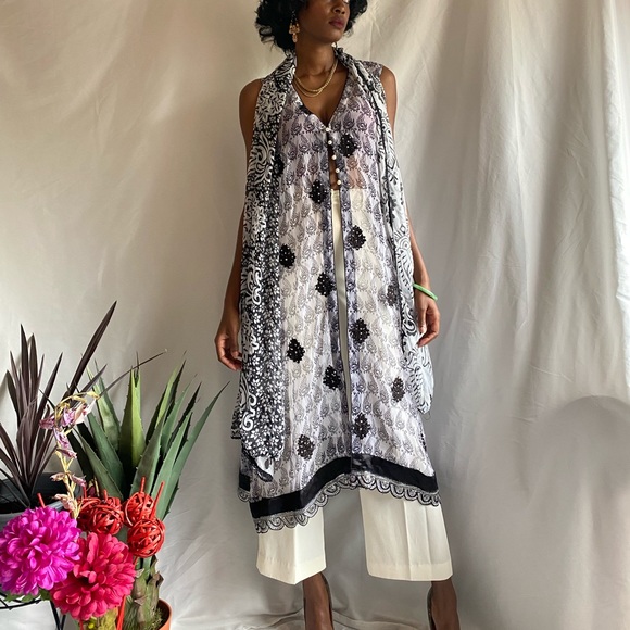 Airy top with matching scarf - Picture 4 of 5